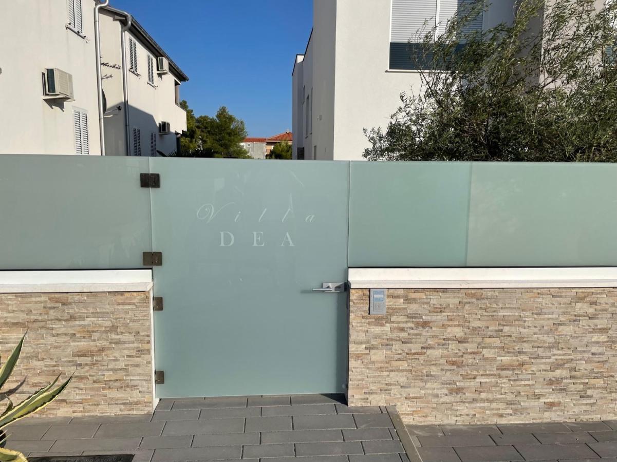Villa Dea - Dein Rueckzugsort Am Meer Mit Beheiztem Pool Vrsi Eksteriør billede