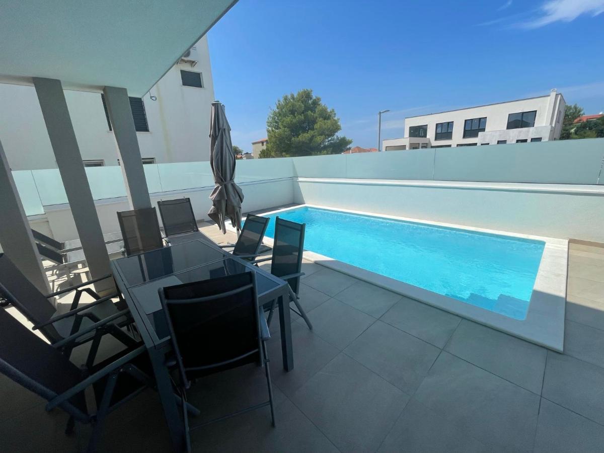 Villa Dea - Dein Rueckzugsort Am Meer Mit Beheiztem Pool Vrsi Eksteriør billede